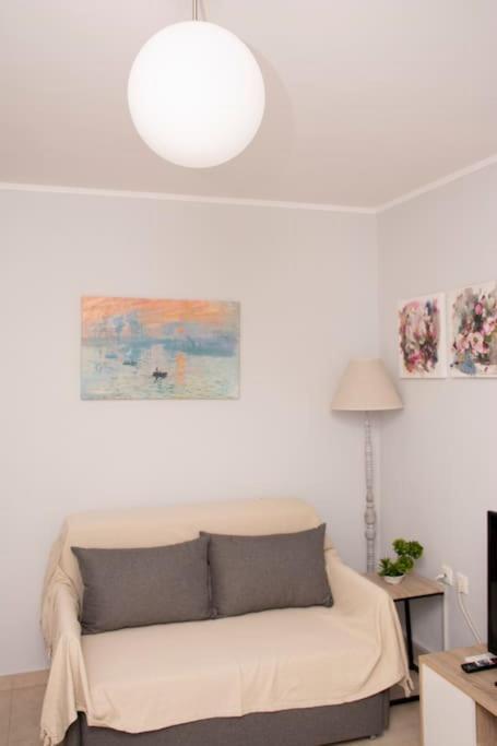 Anadora 2: Hospitable Stone House With Yard Διαμέρισμα Αλεξανδρούπολη Εξωτερικό φωτογραφία